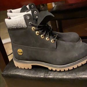 Size 11 1/2 timberland boots brand new never worn